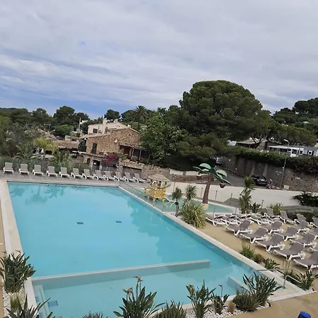 Voltaire Κάμπινγκ Saint-Raphaël